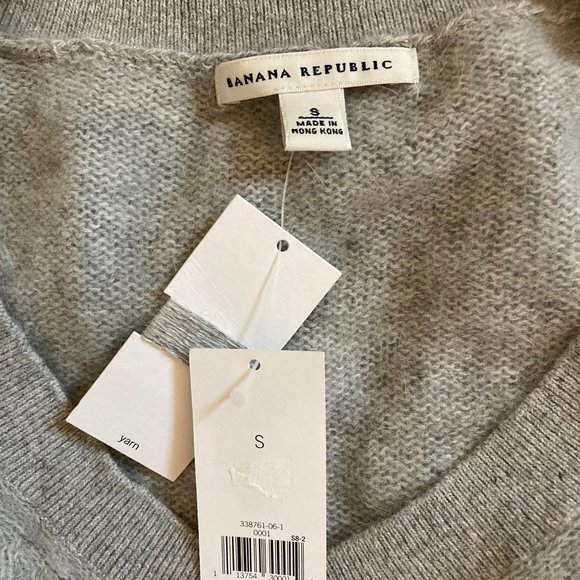 NWT Banana Republic gray V Neck Angora Sweater - Picture 5 of 7